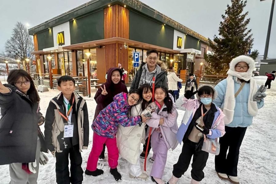 Students from Hong Kong enjoying their 6 days Finland tour from HK organized by finlandtour.fi