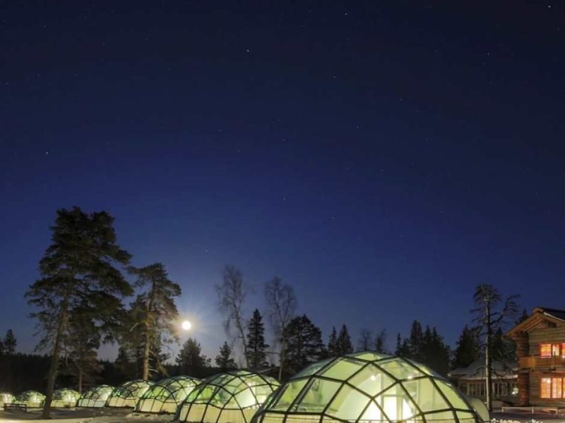 Kakslauttanen Arctic resort - Large Igloo West Exterior Side angle