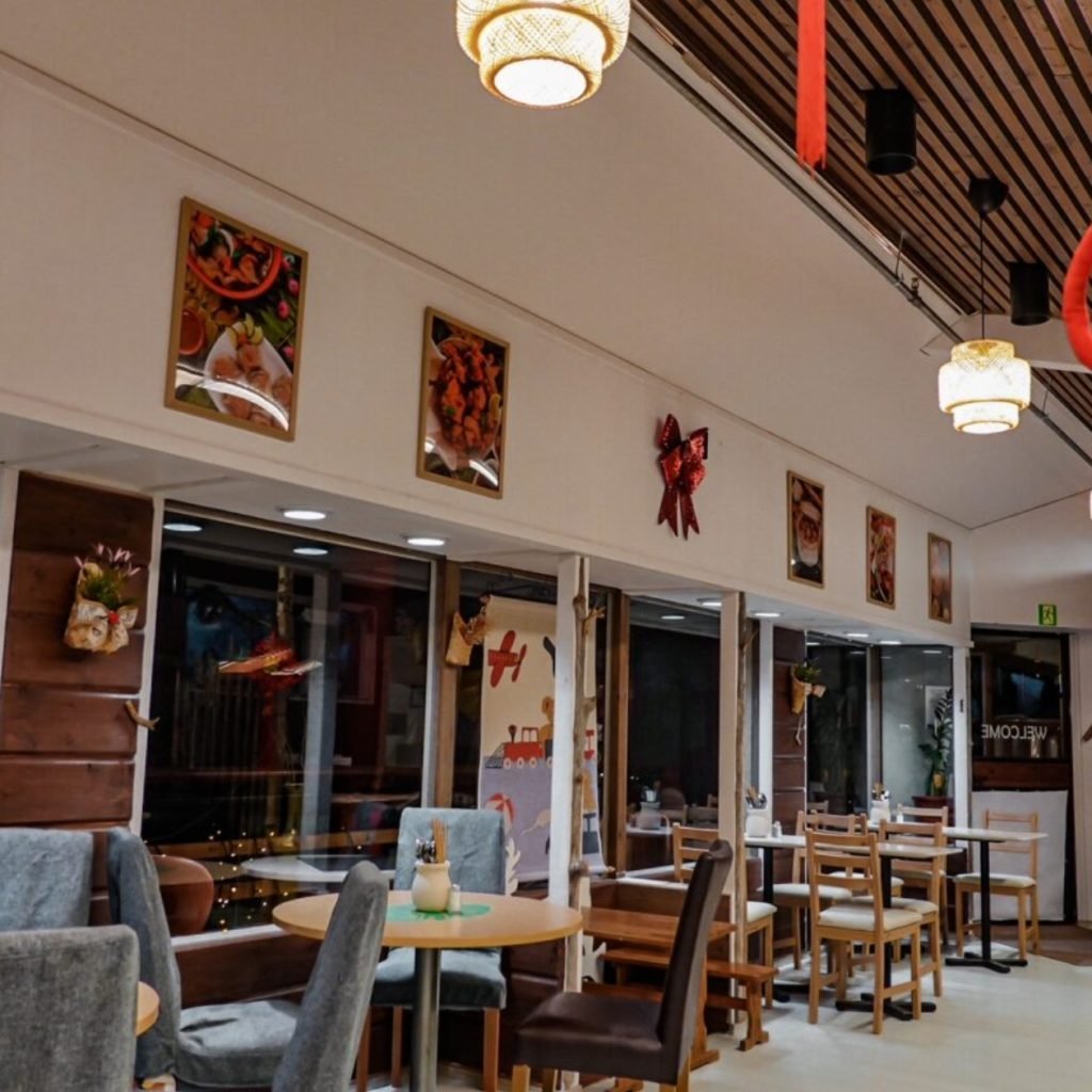 Golden Bowl Dim Sum Restaurant - Santa Claus Village